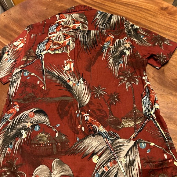 Clearwater Outfitters L Hawaiian Shirt - Picture 2 of 3